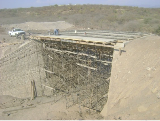 Equipo de construcción trabajando